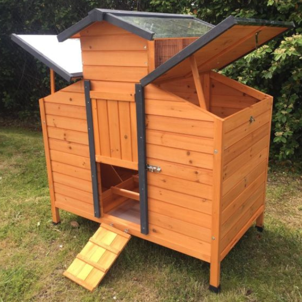 FSC Certified Wooden Chicken Coop for 4 to 6 Hens with Lift-Up Roof